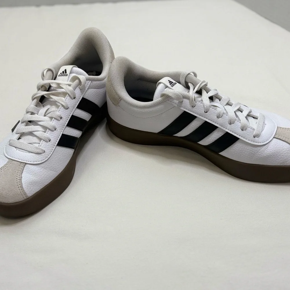 adidas Women's White Black Gum-Soled Low-Top Sneakers